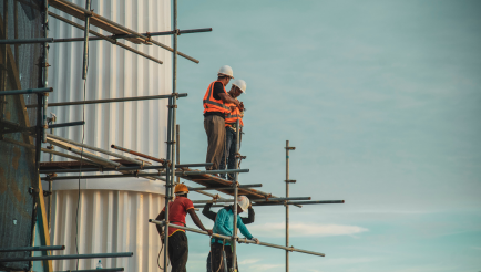 Logistics Challenges in Construction: How to Stay Ahead of Delays